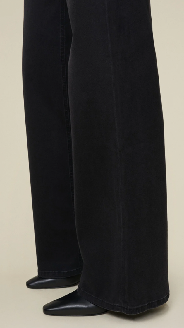 2142-6211 Black Stone