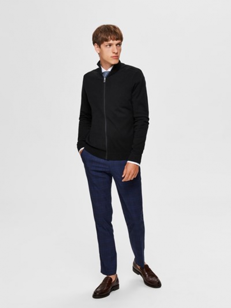 16074688 179099 Black
