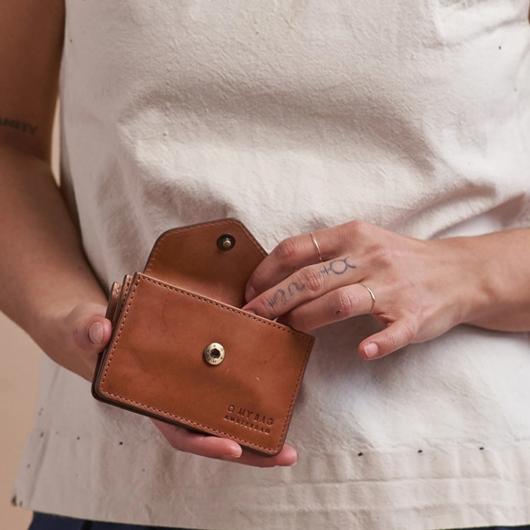 Harmonica Wallet classic leath Cognac