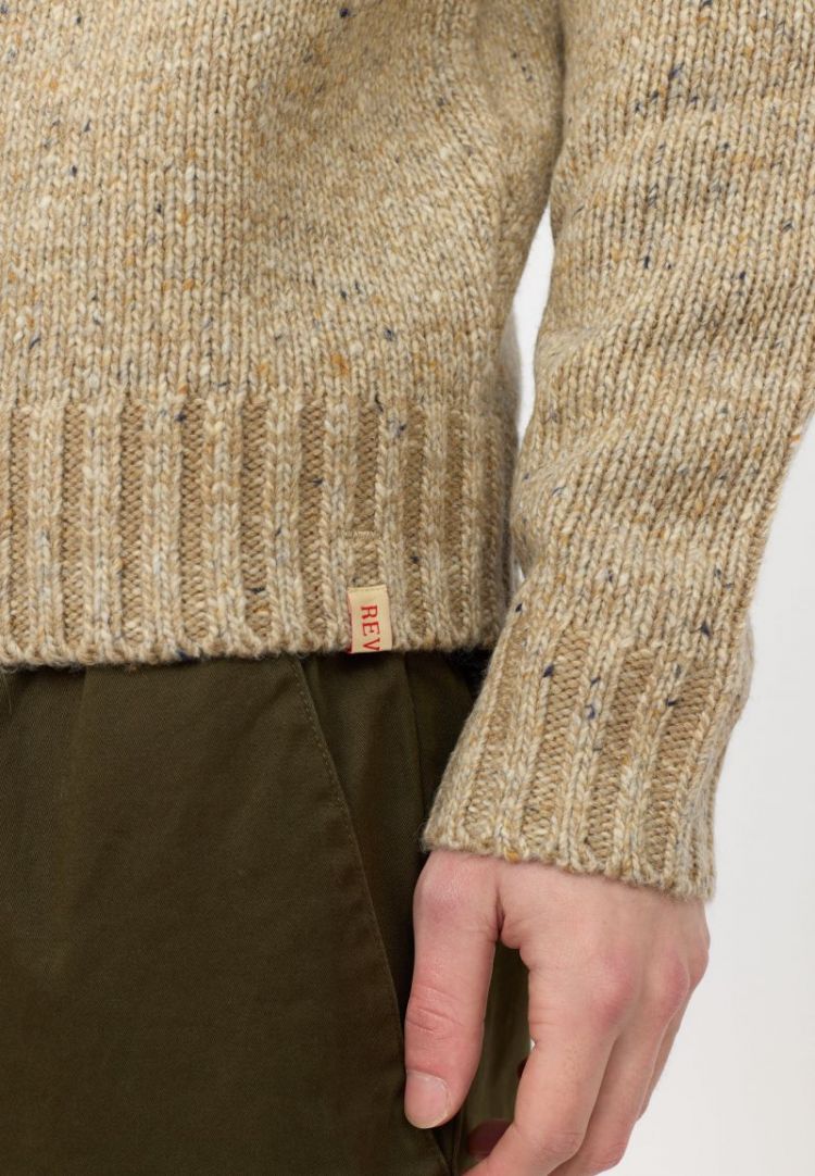 Knit sweater off-white