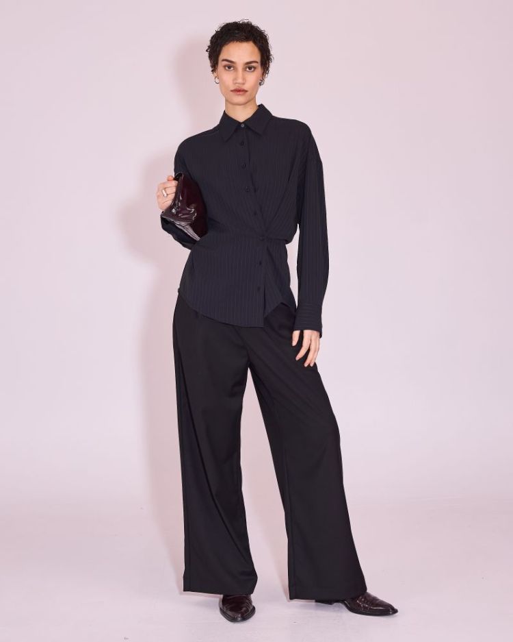 JAMES 999-Black