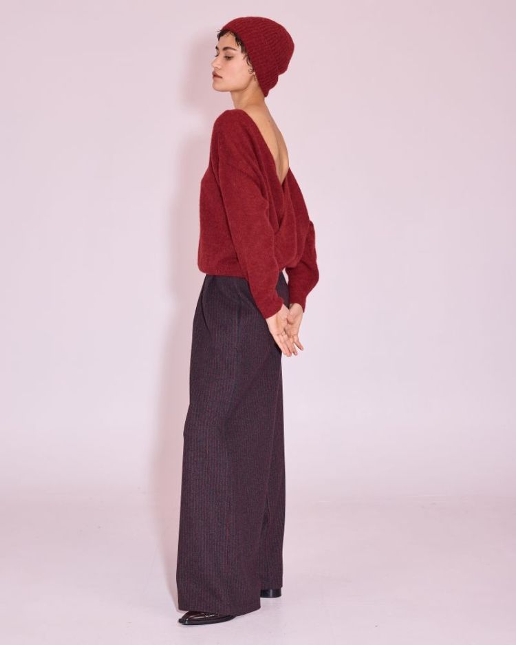 EGBERT 335-Bright Red 