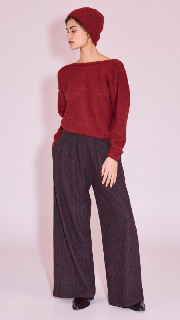 EGBERT 335-Bright Red 