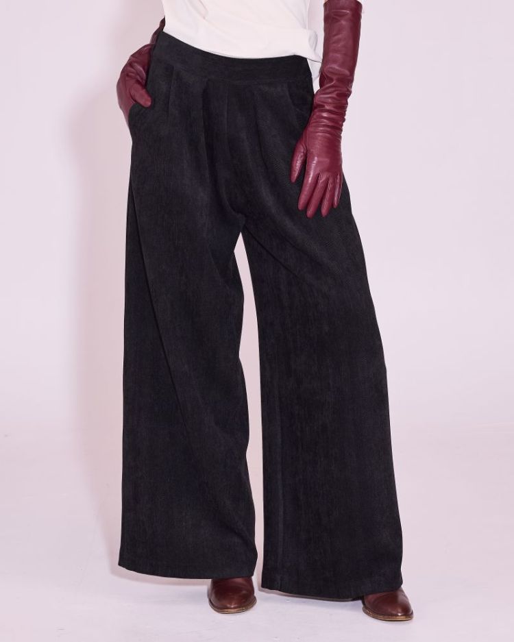 EGBERT 999-Black