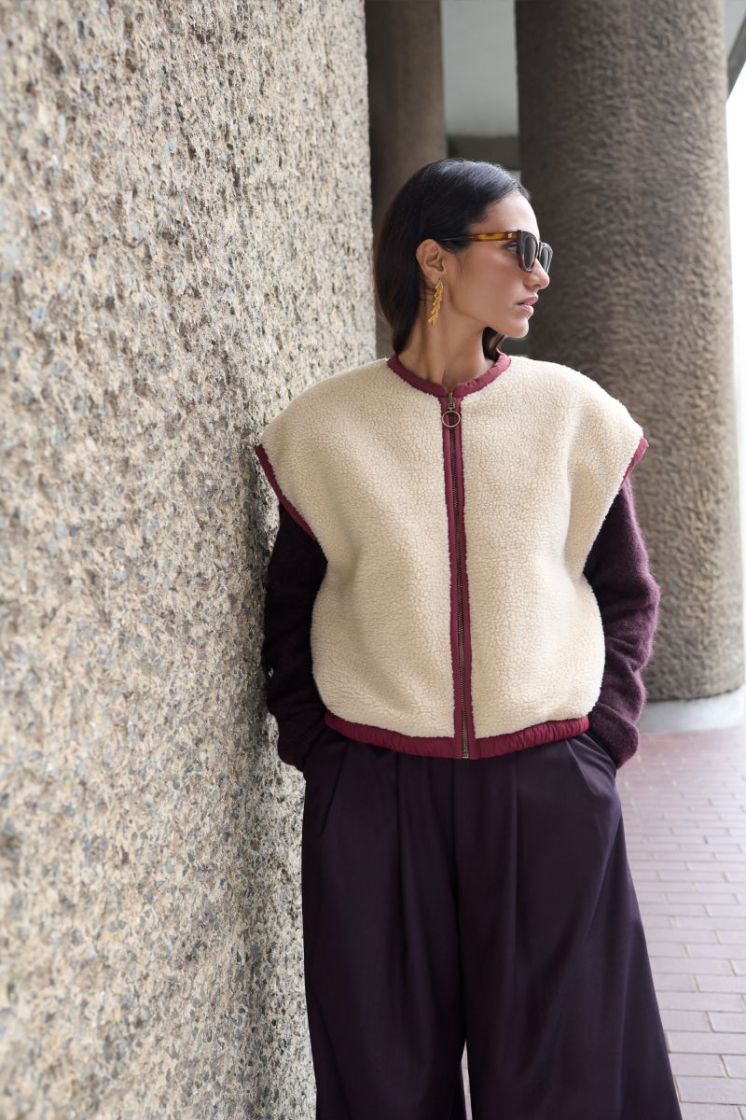 Gio Sleeveless jacket 325-Wine