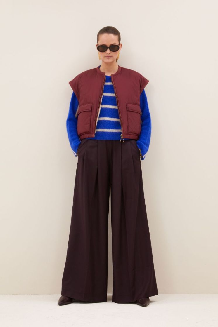 Gio Sleeveless jacket 325-Wine